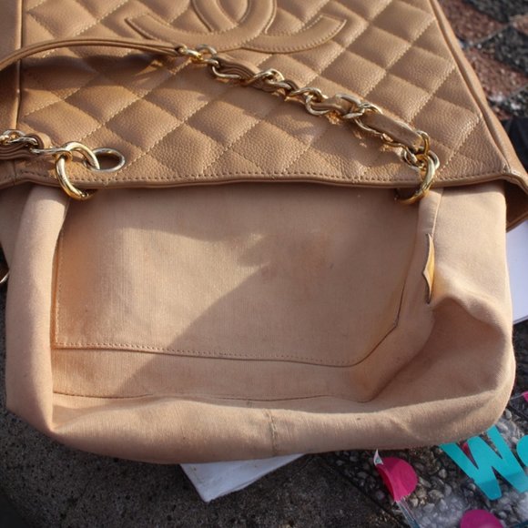 Auth CHANEL Caviar Gold Chain Shopping Tote Bag - Picture 11 of 16